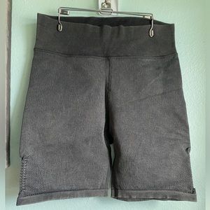 Offline by aerie bike shorts with side details. Size xl